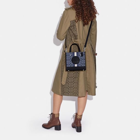 Dempsey Tote Bag In Signature Jacquard With Stripe And Coach Patch - Picture 4 of 6